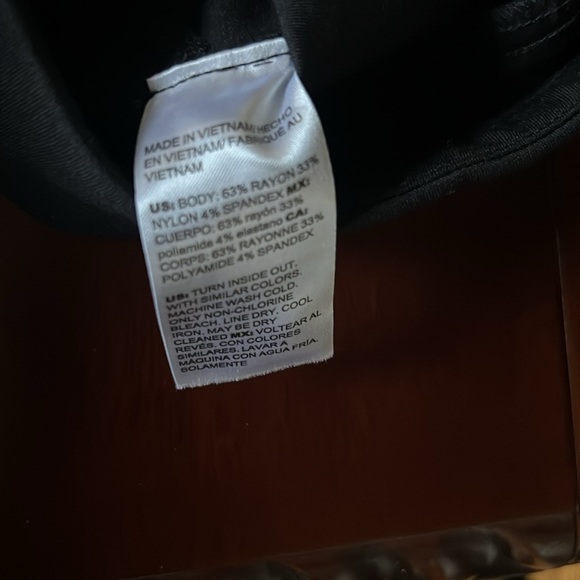 Chicos Black Stretch Pants.Decor. side hem. Elastic stretch waist.Size 1 EUC - Picture 10 of 10